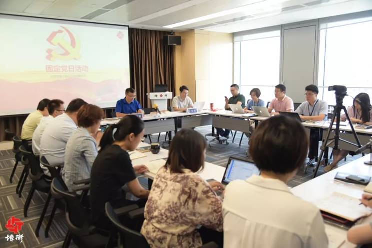 说明: https://mmbiz.qpic.cn/mmbiz_jpg/qgoUZg3AAZfm9OWlXIwqSC5vF6UGefgIR7yvuhchHiauu24Cic3FVcwvqG4nQAEYKm2pm9uichGSf6WZ0UBm1UlzQ/640?wx_fmt=jpeg