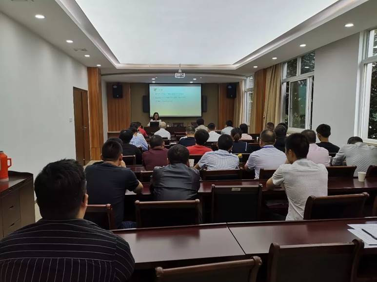 说明: https://mmbiz.qpic.cn/mmbiz_jpg/qgoUZg3AAZe4b69KmtJUDILJydbbzVSKLzI8FuUicUYseedv1iaCqzicqpfk8LibRWNxgo6rZxiapkNicPNqSnvib4hXw/640?wx_fmt=jpeg