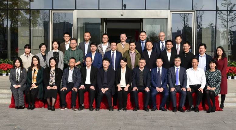 说明: https://mmbiz.qpic.cn/mmbiz_jpg/qgoUZg3AAZcQWTyfBfibuEbLXBBIBMOW5CZBke9rHGrnuYkia5XVqfKnJH9XiaXRbneBv7rABIU82eVDQhP0dKjtA/640?wx_fmt=jpeg